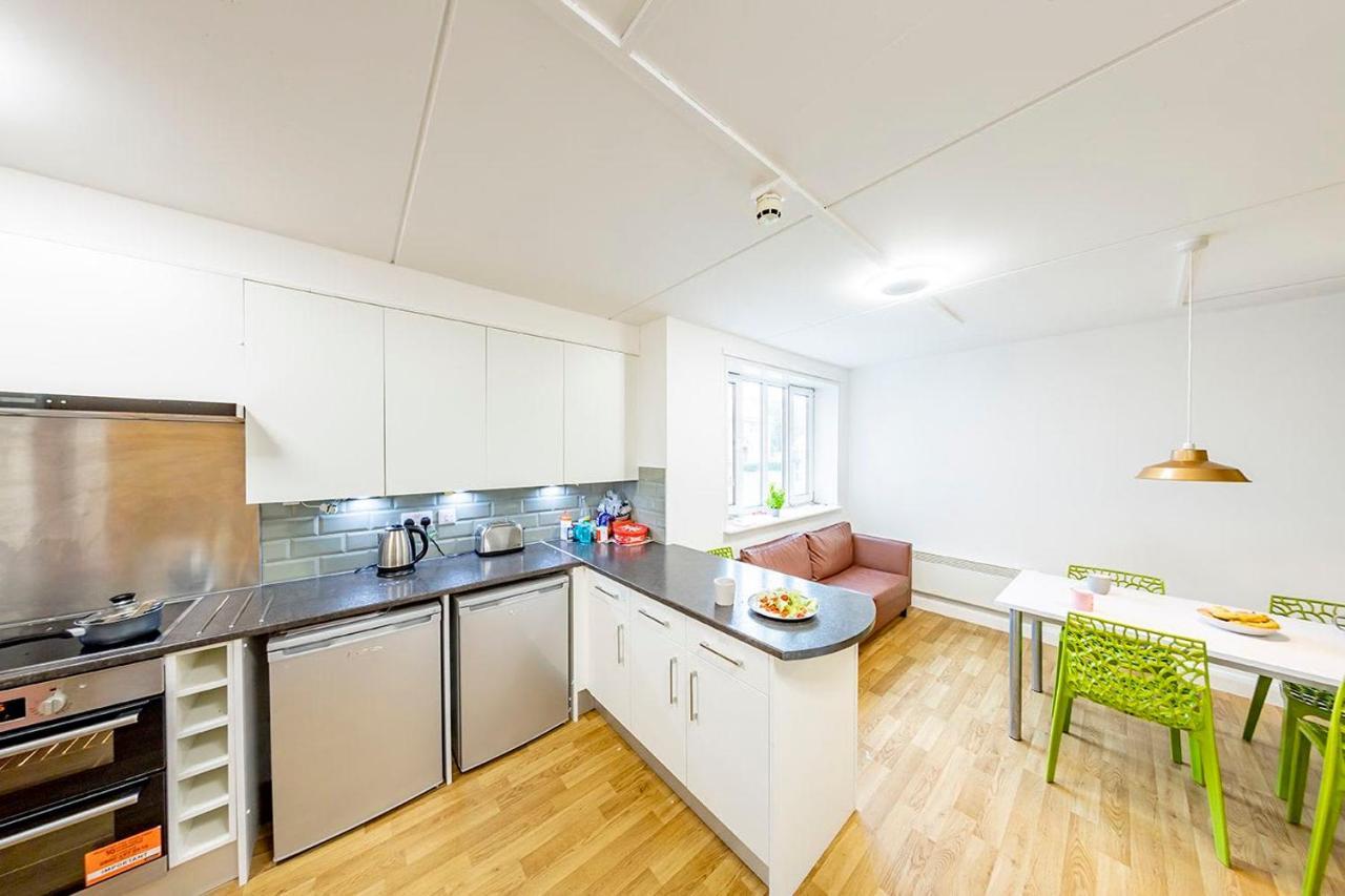 Broadgate Park Beeston Nottingham Apartment ภายนอก รูปภาพ