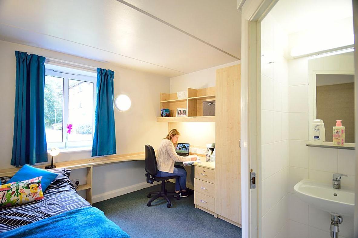 Broadgate Park Beeston Nottingham Apartment ภายนอก รูปภาพ