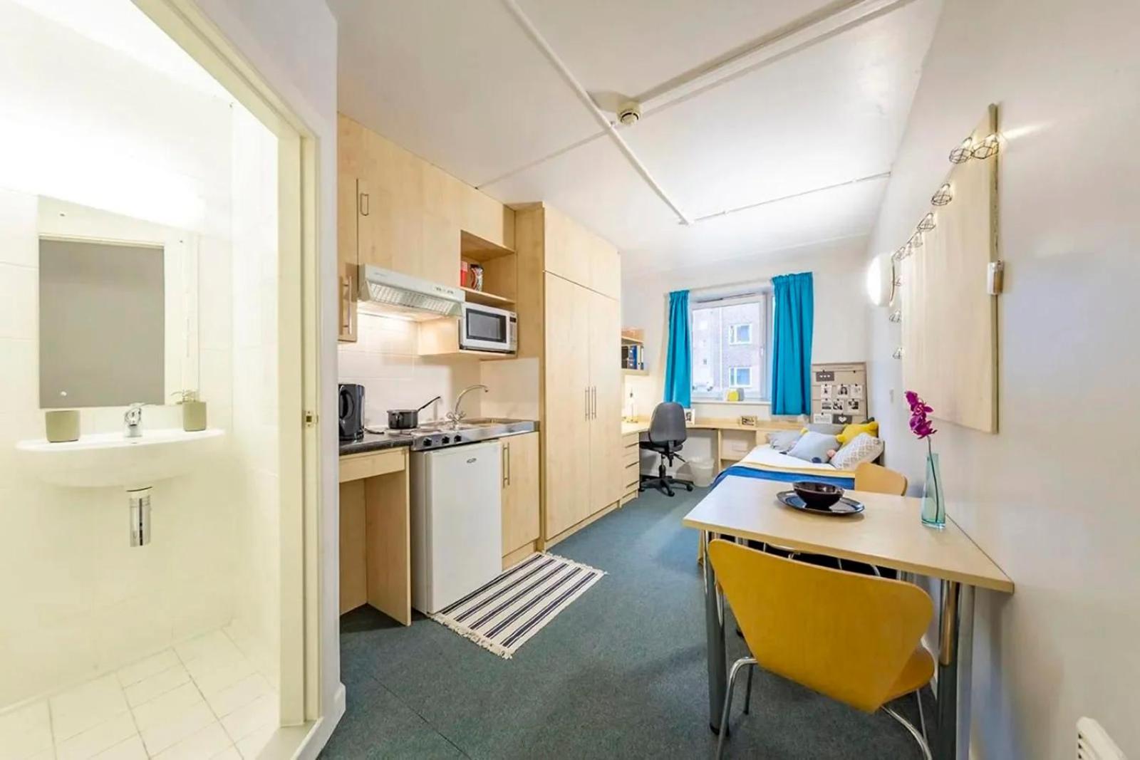 Broadgate Park Beeston Nottingham Apartment ภายนอก รูปภาพ